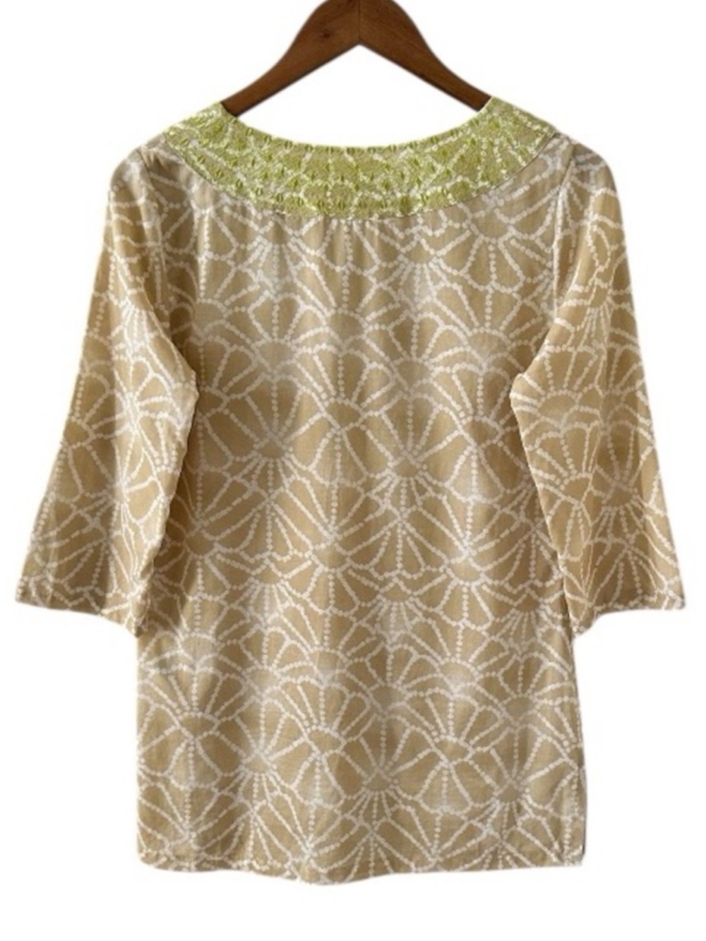 NEW Calypso St. Barth Light Tan and White Print V-Neck 3/4 Sleeve Tunic Top - Picture 4 of 8